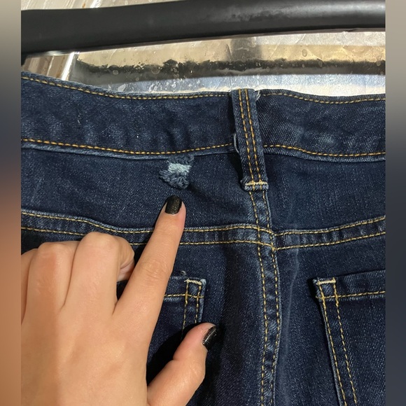 Size 11 Dark Wash Bootcut Arizona Jeans! - Picture 6 of 6